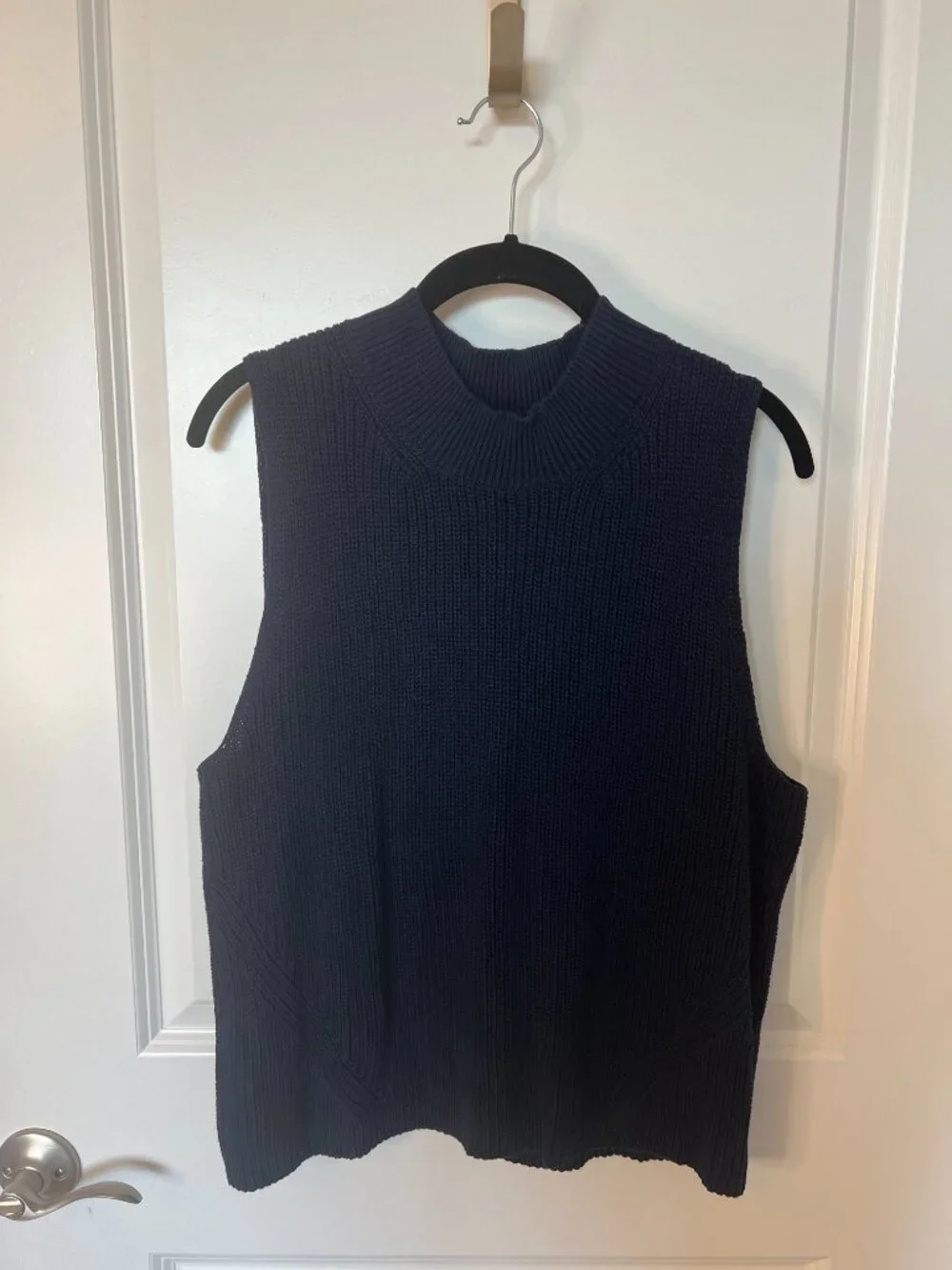Loft Navy Sleeveless Sweater Vest XL - Picture 10 of 10